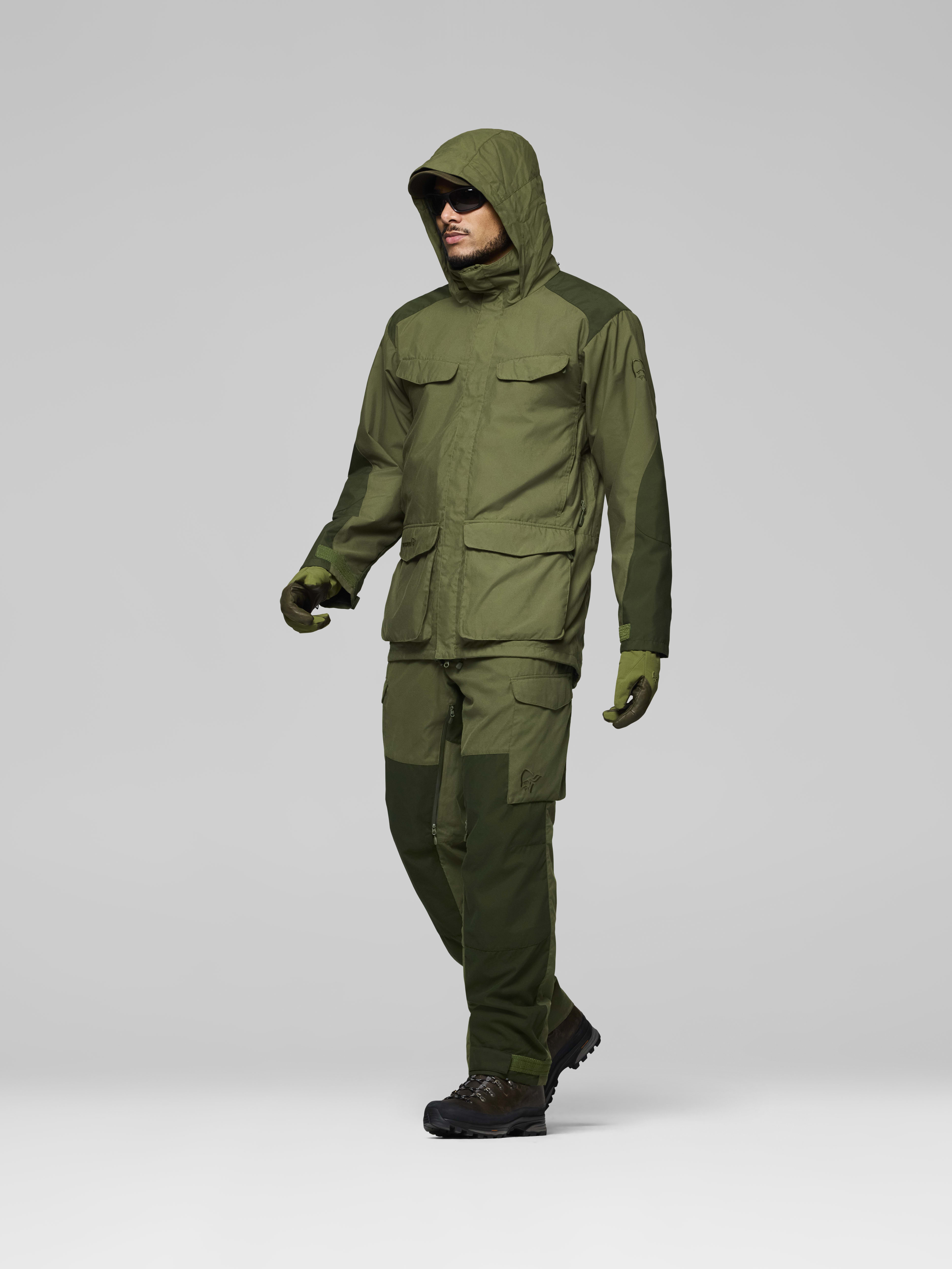 Female Look side image of finnskogen Gore-Tex Jacket Green
