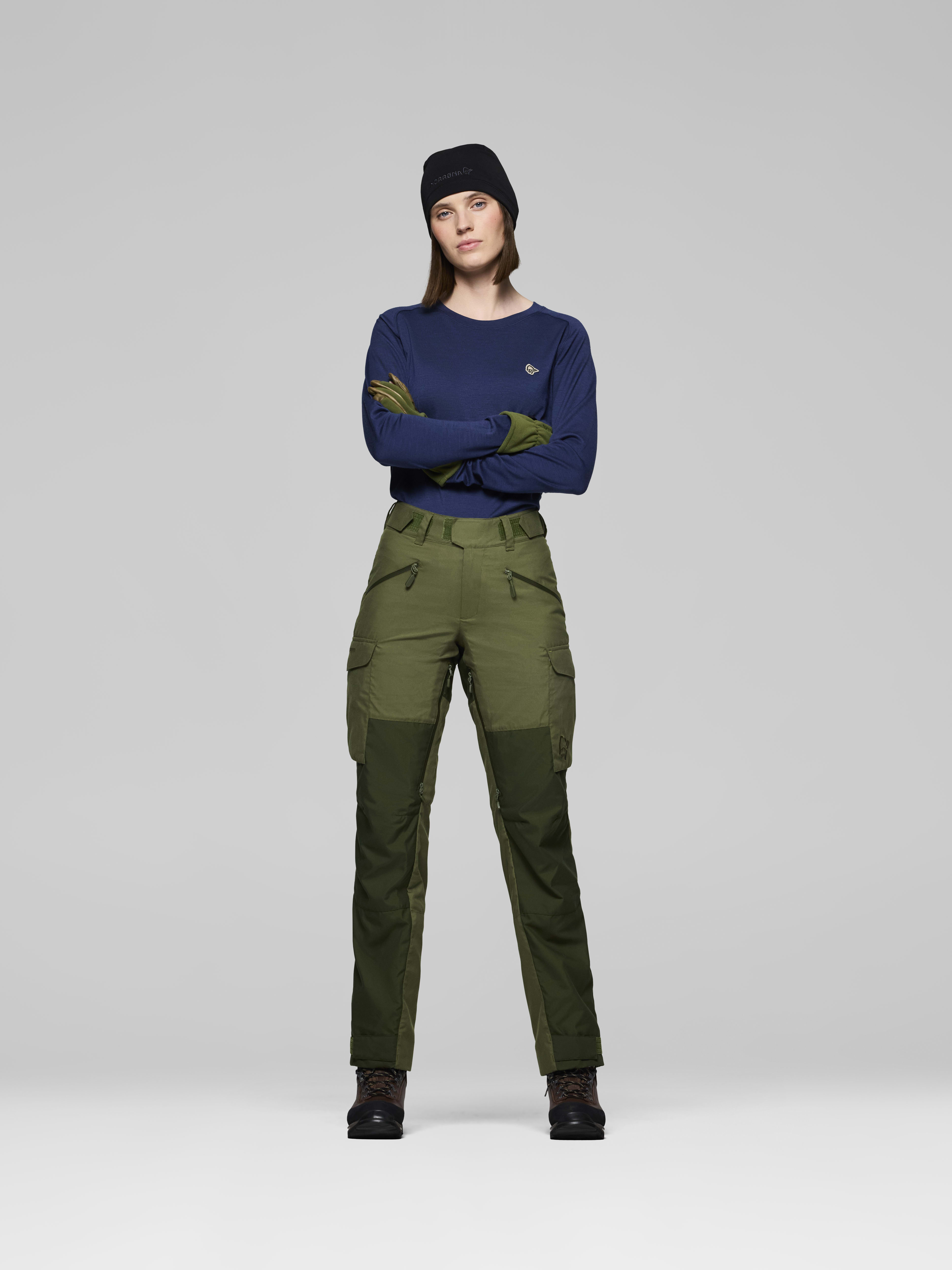 Female Look front image of finnskogen Gore-Tex Pants Green
