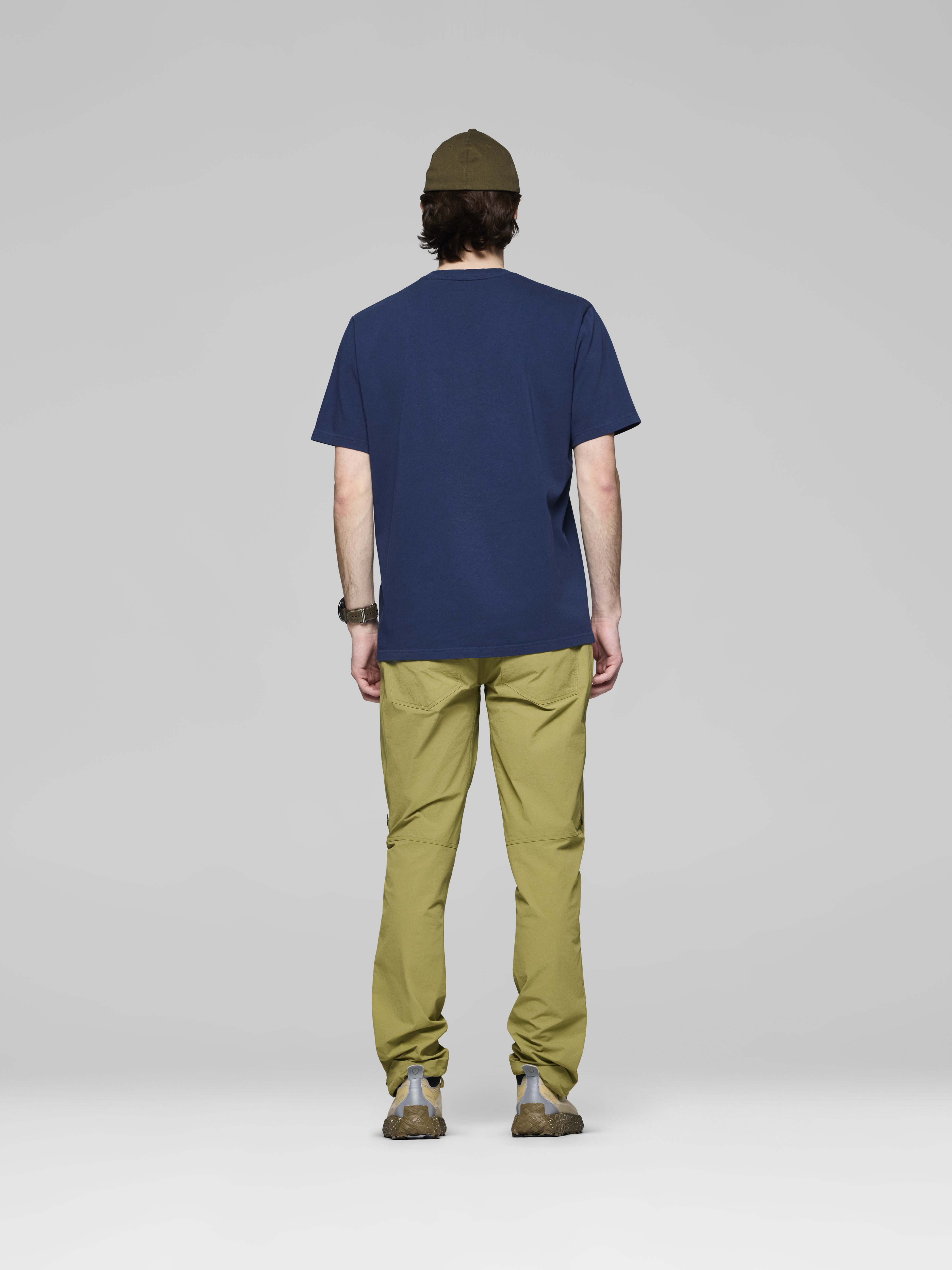 Male Look back image of 29 cotton Pocket T-shirt Indigo Night