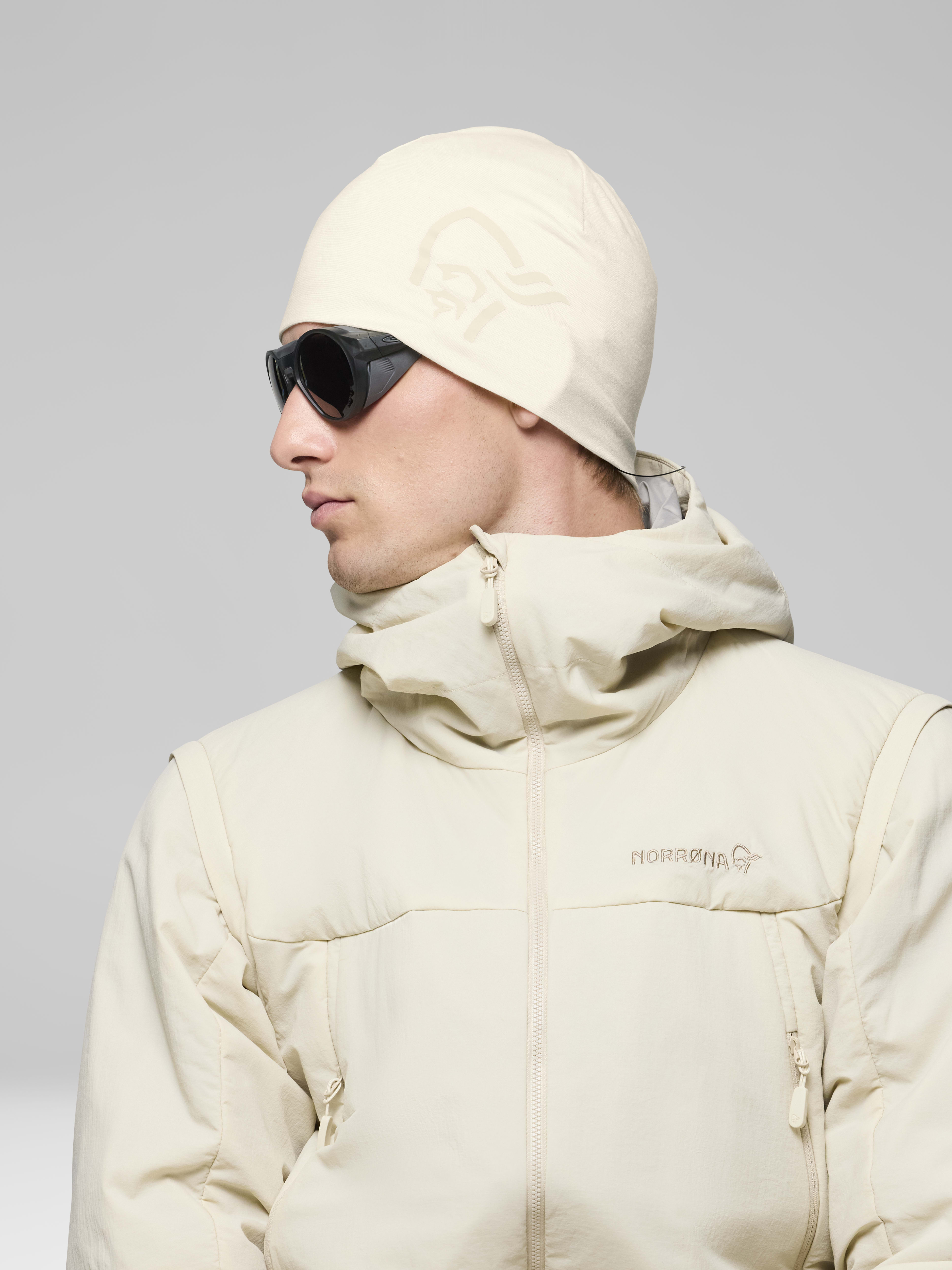 Female Look side image of 29 pureUll180 Beanie Whisper White