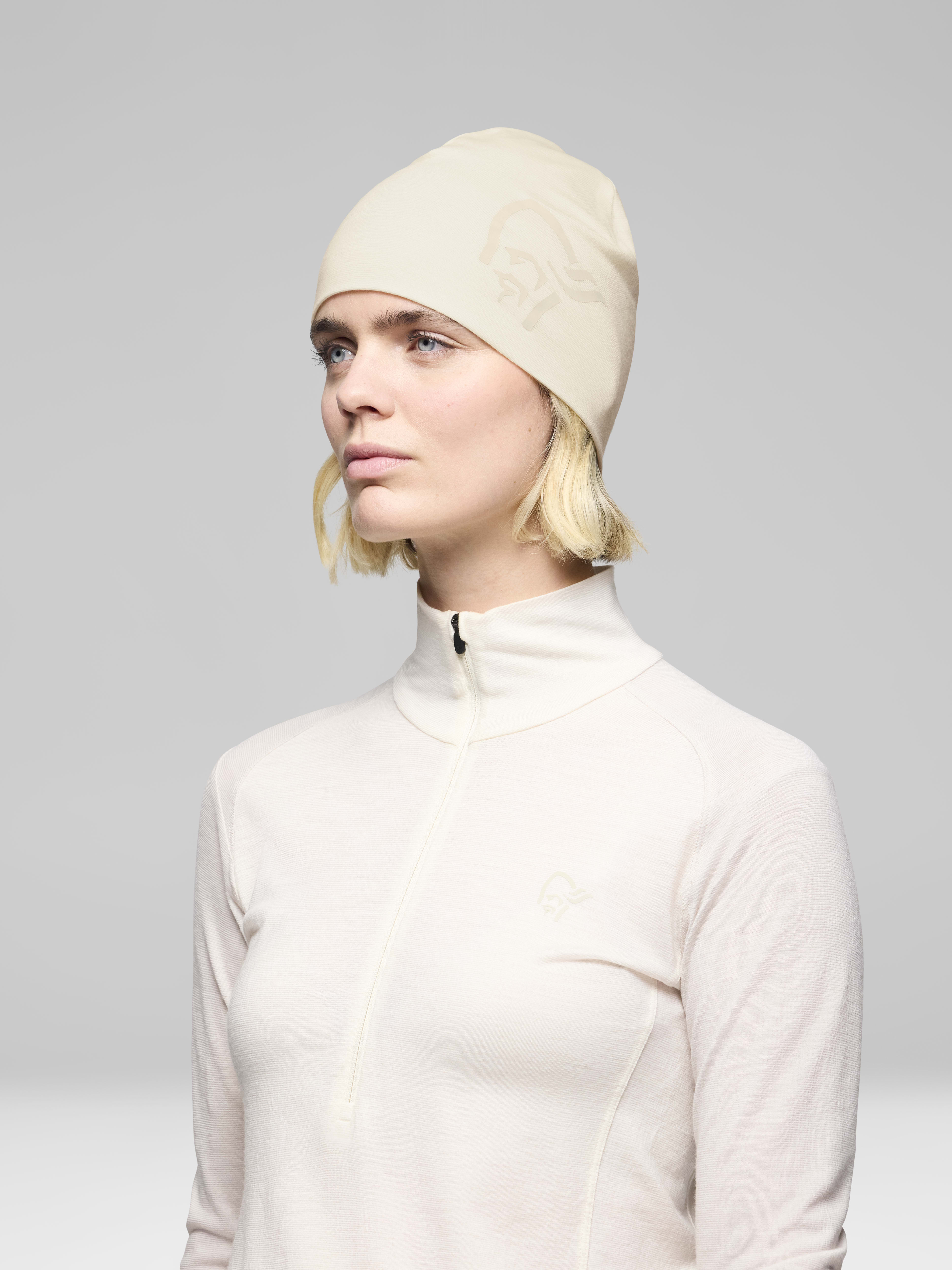 Female Look side image of 29 pureUll180 Beanie Whisper White