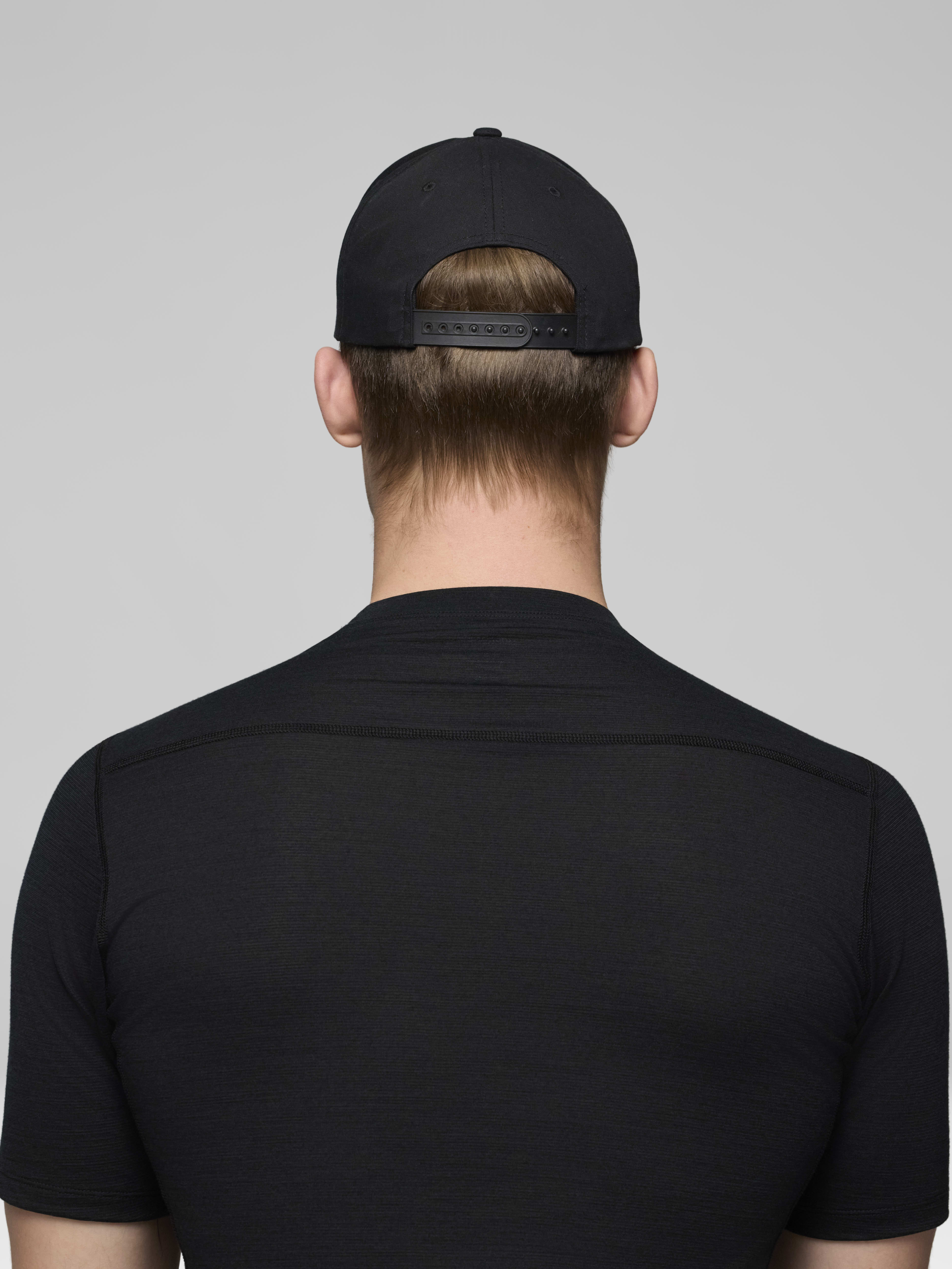 Female Look back image of 29 cotton patch Cap Caviar Black