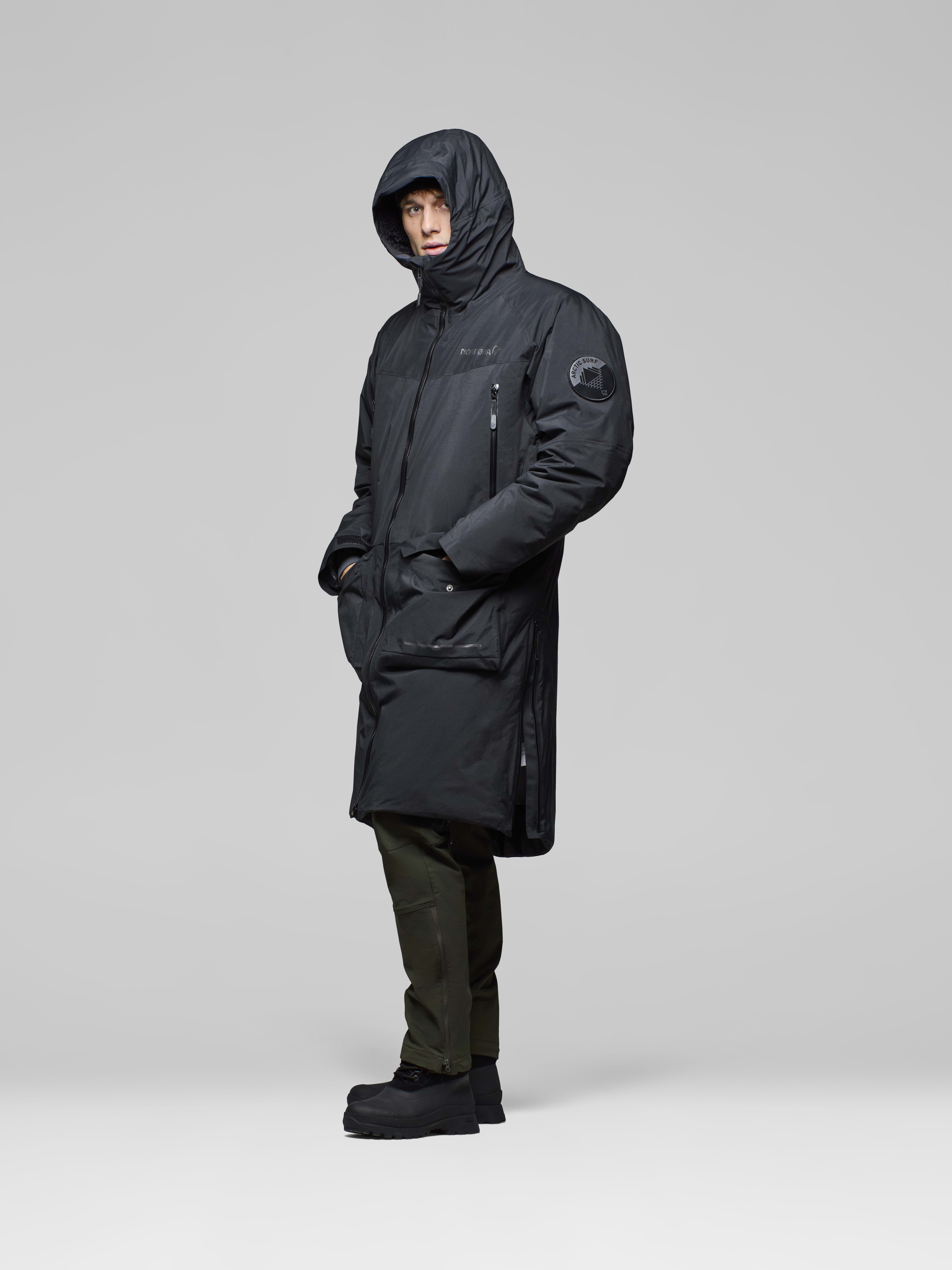 Male Look side image of unstad Gore-Tex Parka Caviar Black