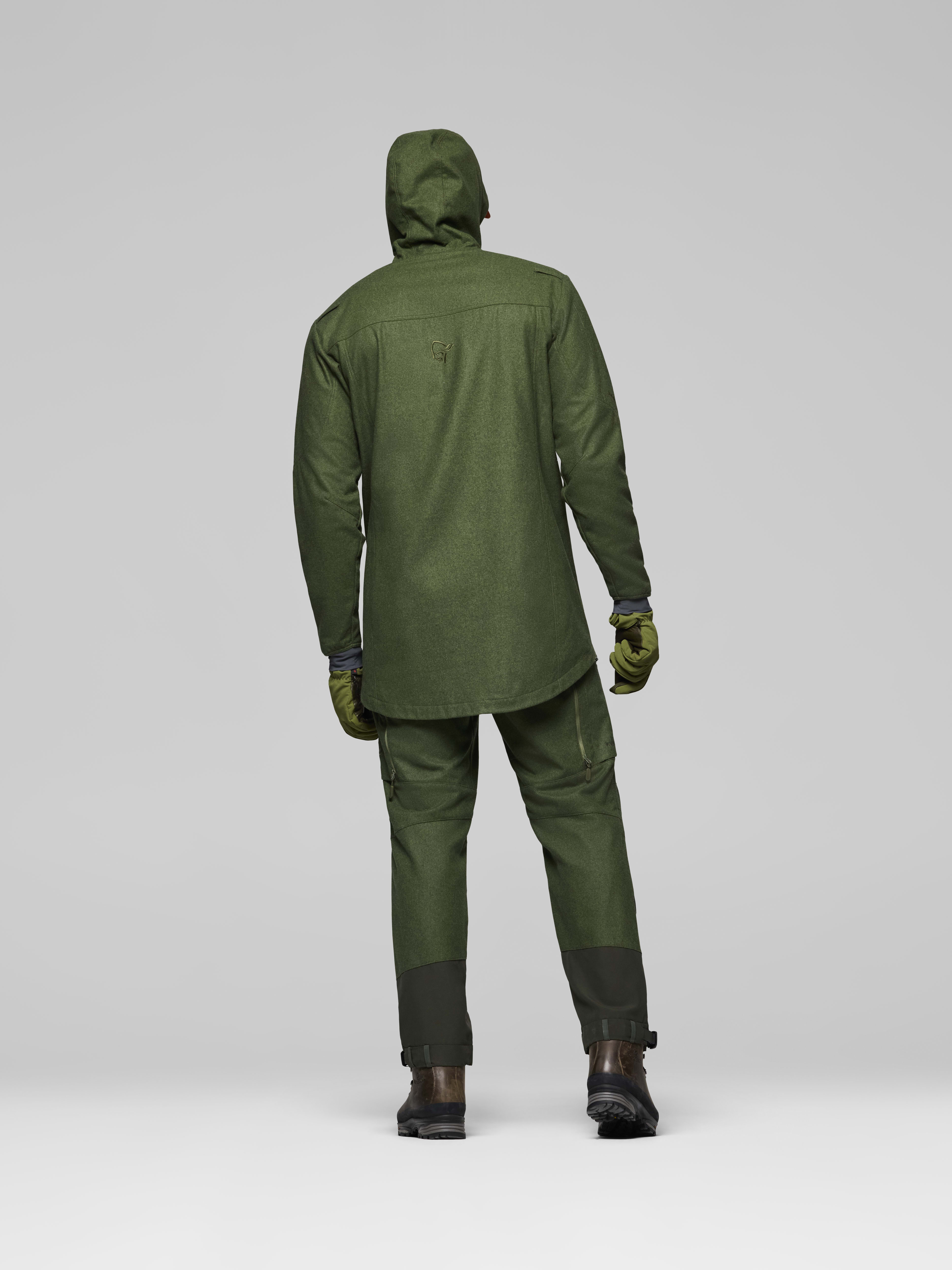 Male Look back image of kvinnherad wool Smock Olive Night
