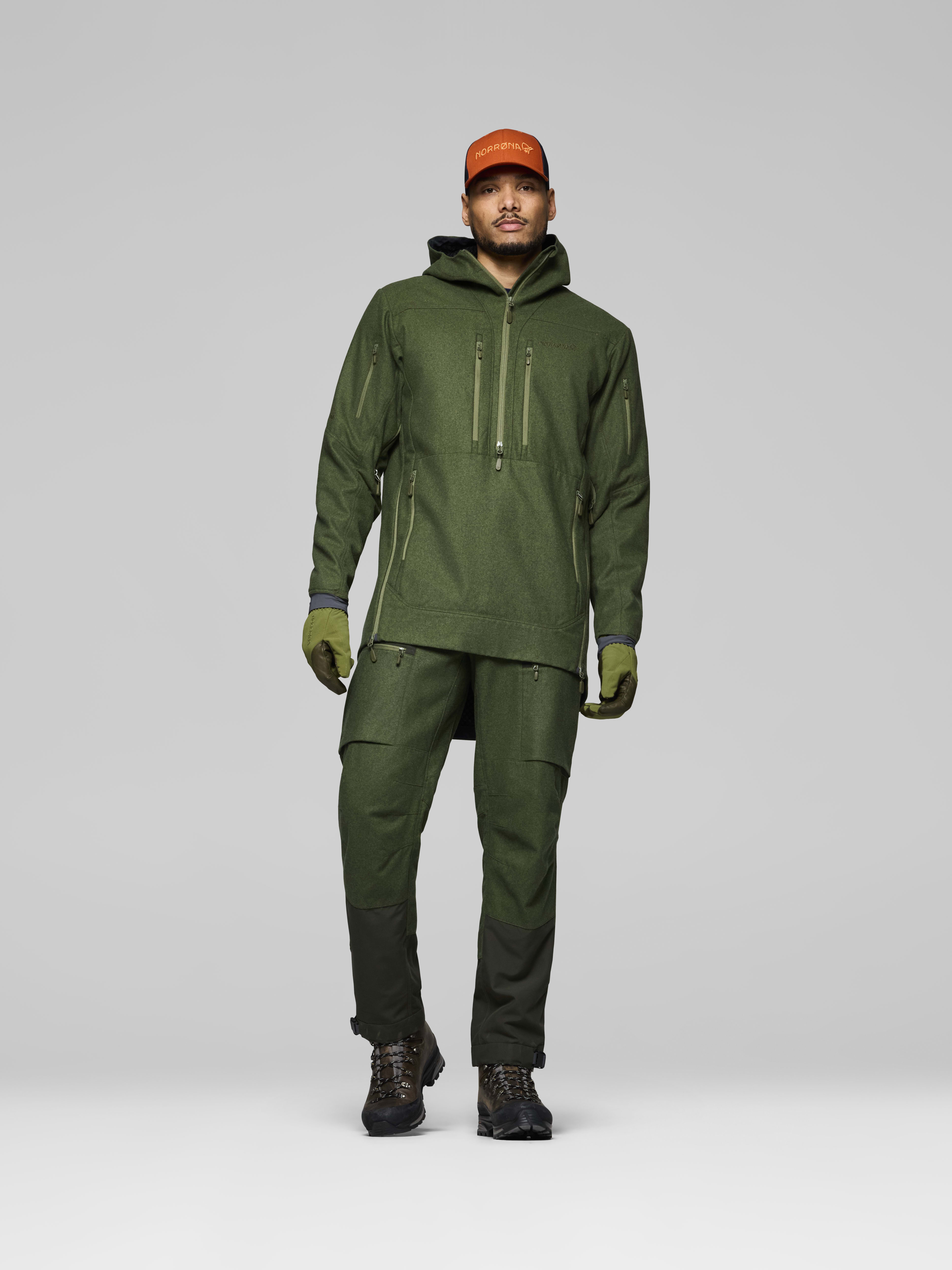 Male Look front image of kvinnherad wool Smock Olive Night