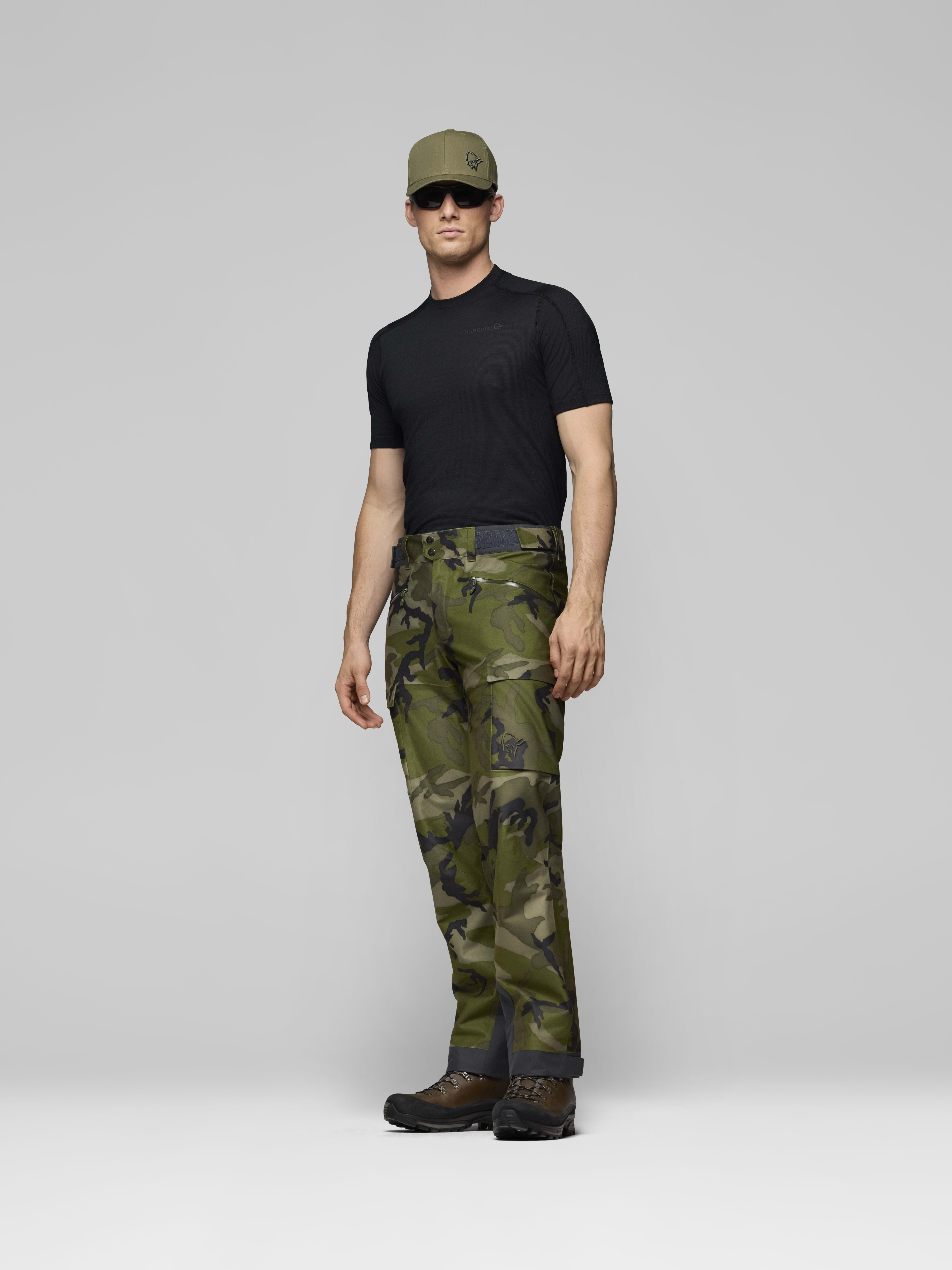 Male Look side image of kvinnherad Gore-Tex Pants Green Camo