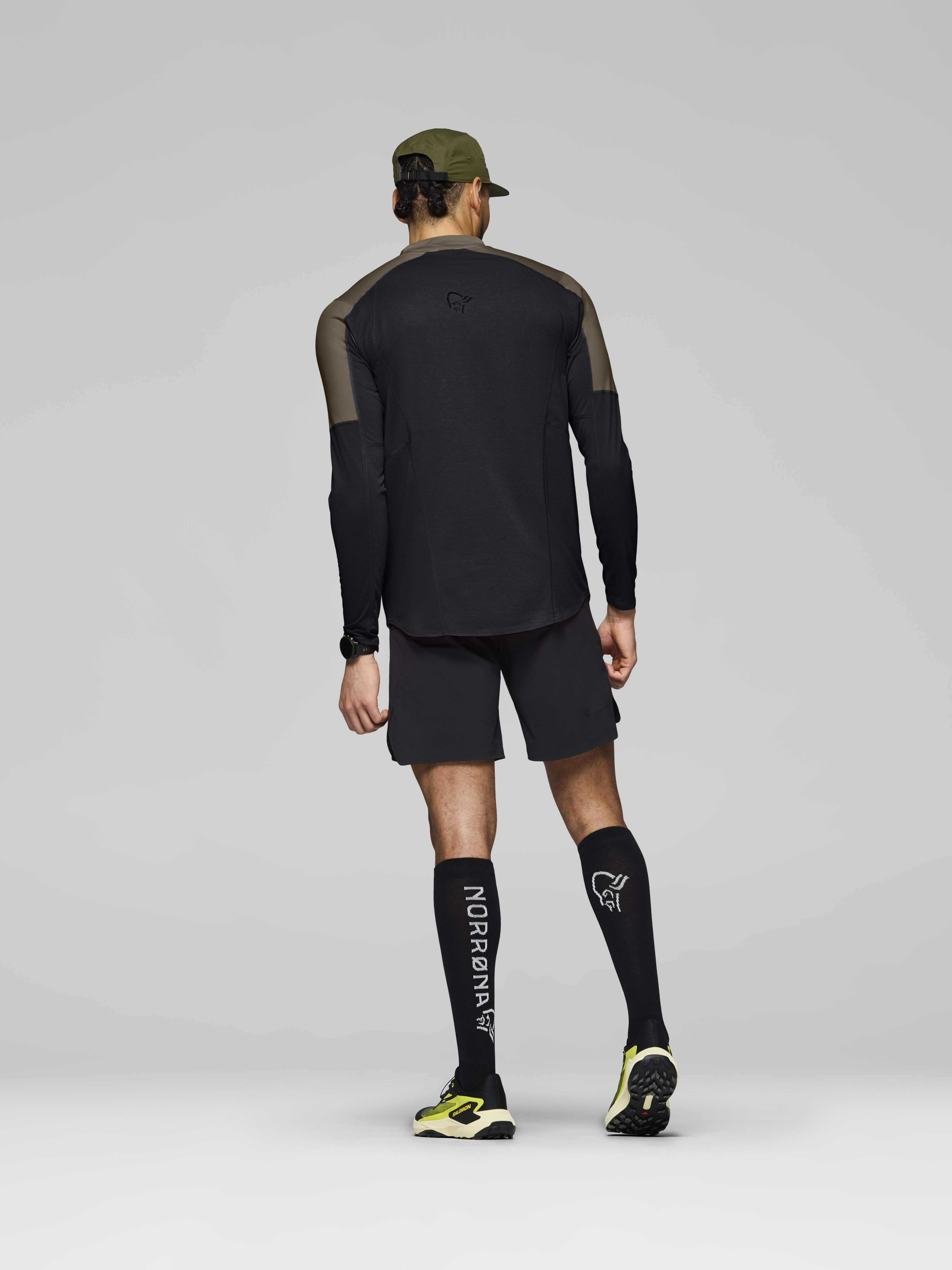 Male Look back image of senja equaliser lightweight Long Sleeve Olive Night