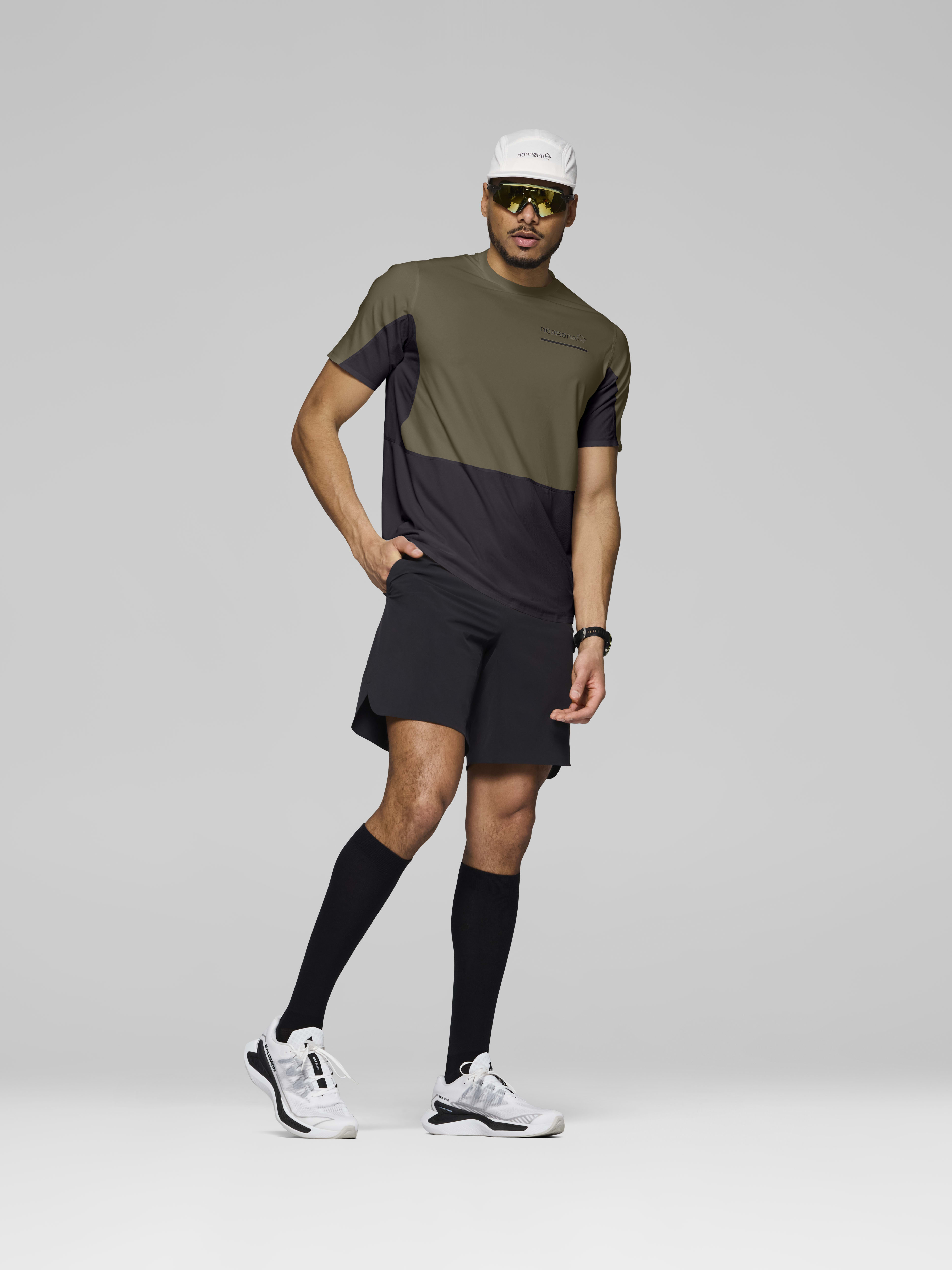 Male Look opening image of senja equaliser lightweight T-shirt Olive Night