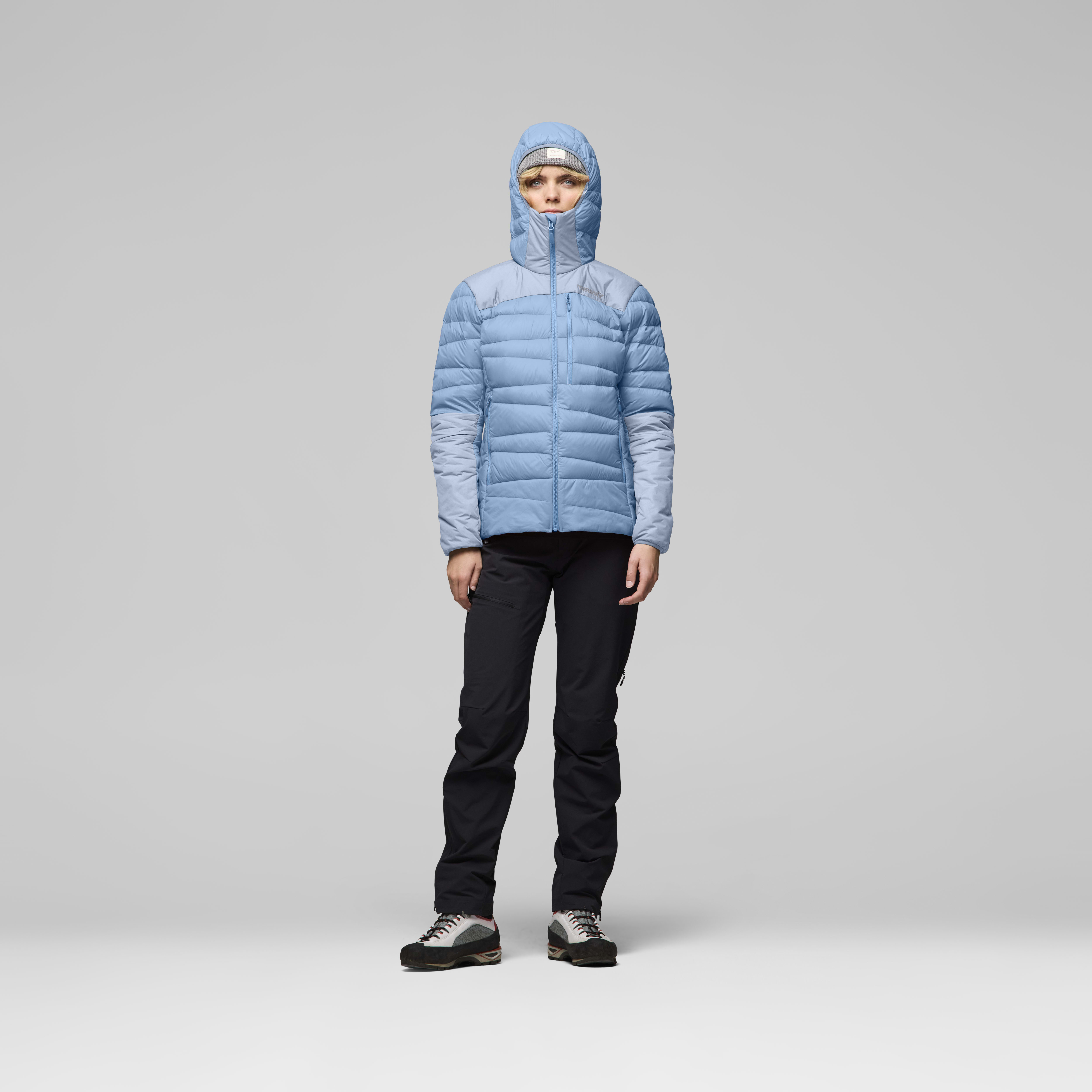 <span class="-lower">down<sup>750</sup></span> Zip Hood – Allure/Cashmere Blue