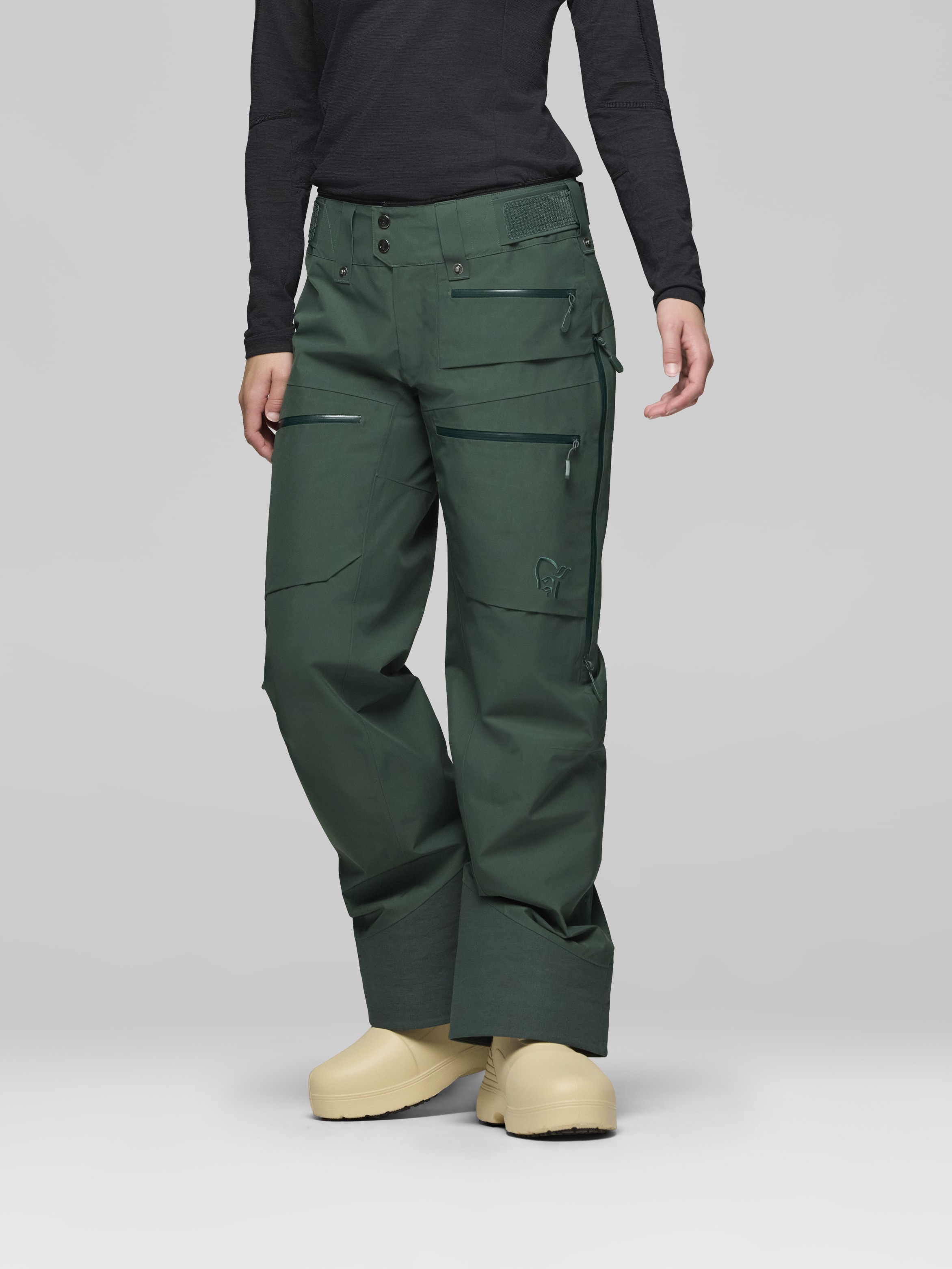 Female Look  image of lofoten Gore-Tex Insulated Pants Jungle Green