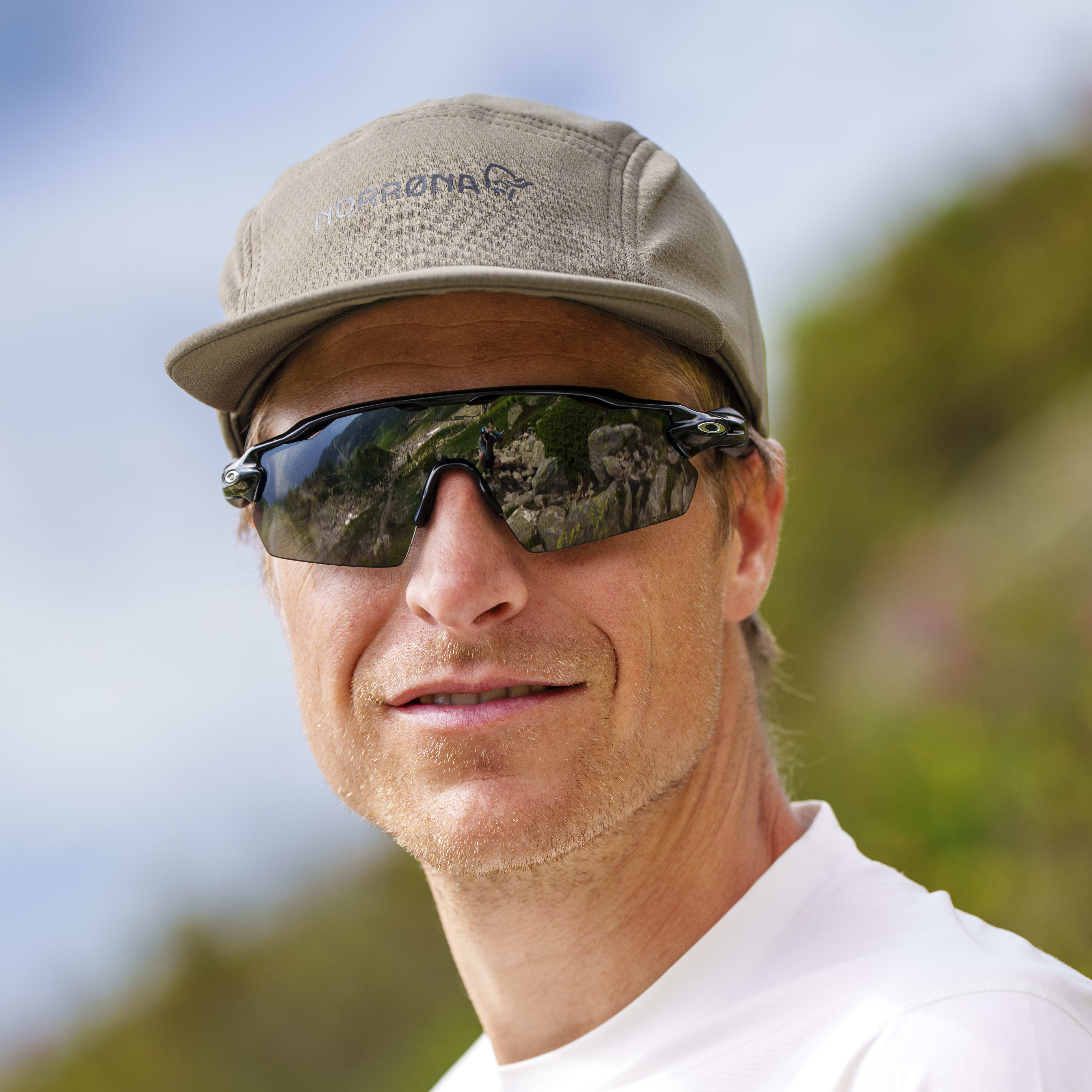 Gjermund Nordskar, 5817-23 3301 senja Cap5826-23 9928 senja equaliser lightweight T-shirt