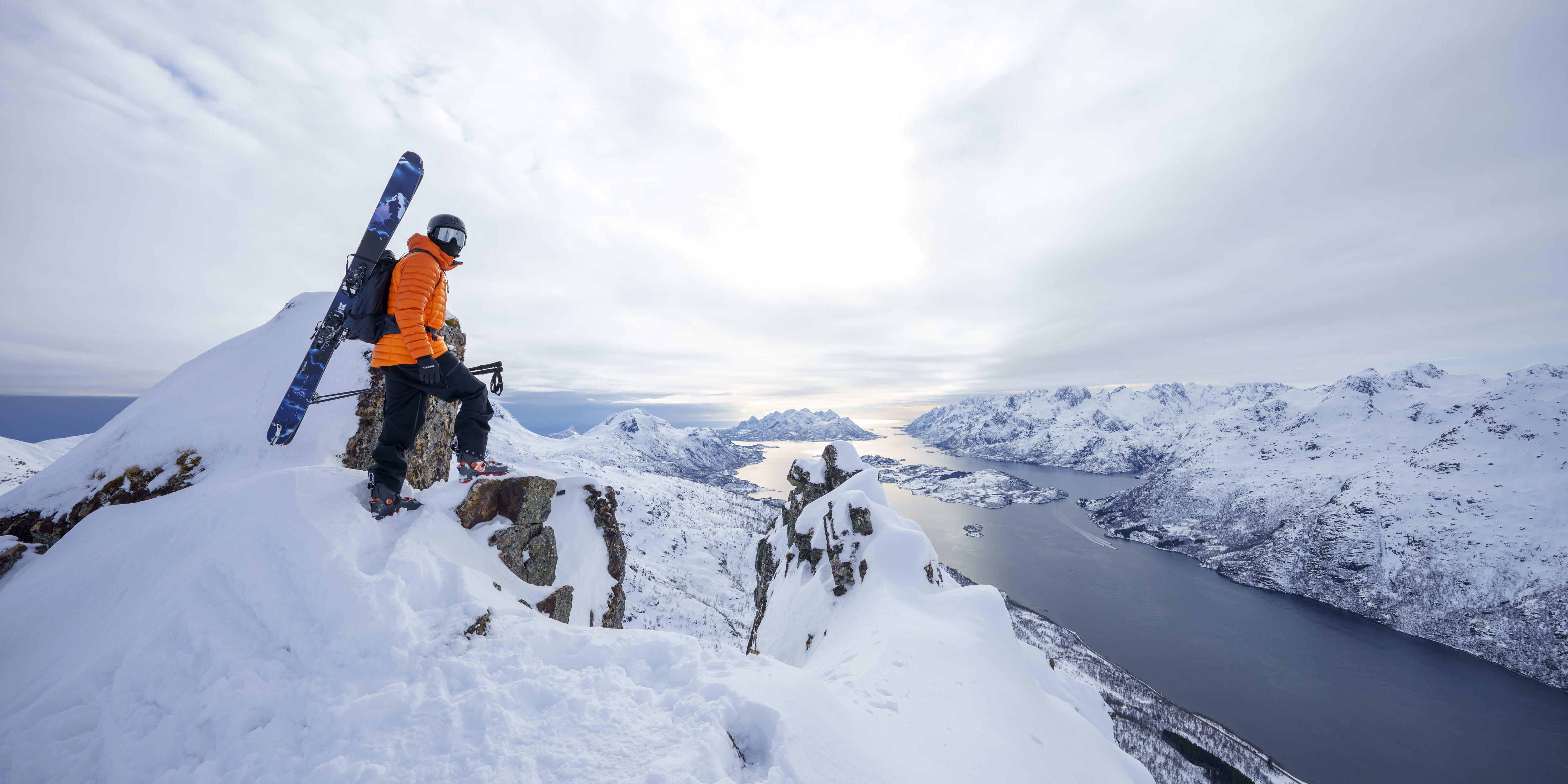 ,, Benjamin Forthun ,1001-24 1003 lofoten down800 Anorak ,1005-25 7718 lofoten Gore-Tex Pro Plus Pants action