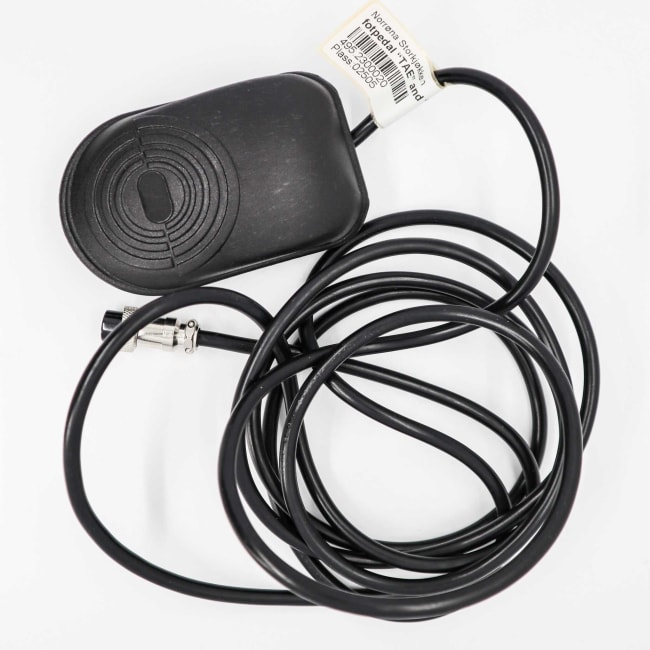 Fotpedal “TAE” and “RM”