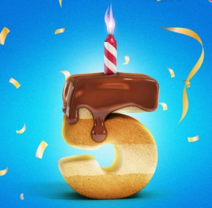 Hurra! Vi feirer bursdag igjen!