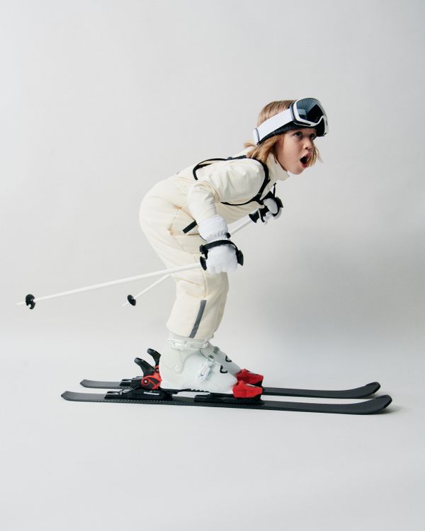 スキー ZARA SKI COLLECTION Zara's Ski Collection Brings Style to the Slopes
