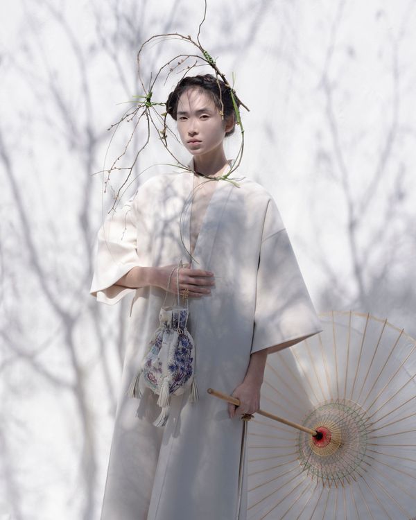 Dior展 コレクション雑誌 Cecilia Darkoa Wears Dior For The Eighth Cover Of 10