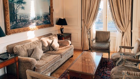 Elegant room in Paris