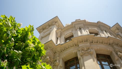 Detalles del Palacio de Correos en la Plaza del Ayuntamiento en Valencia