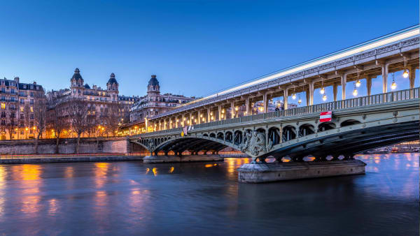 Pont de Bir-Hakeim di notte - ponti a Parigi
