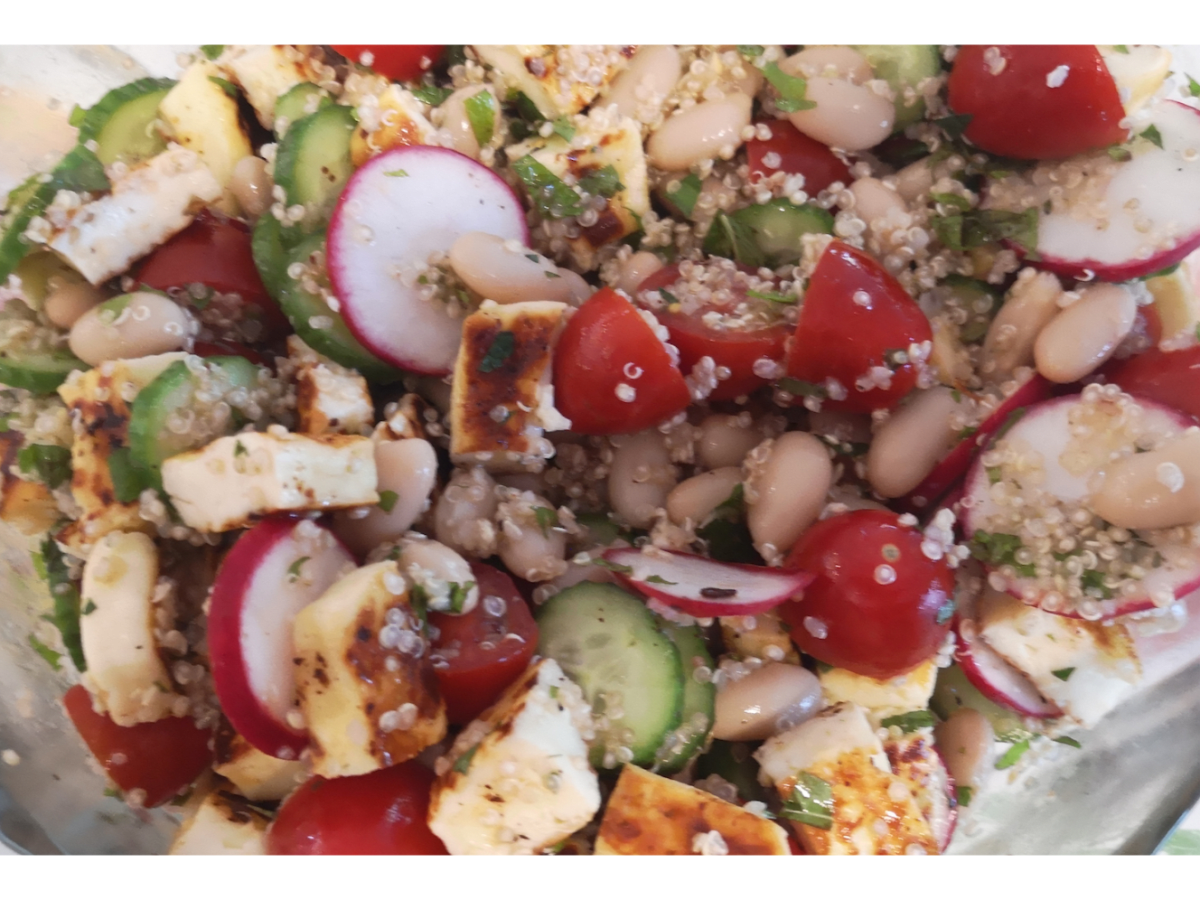 Salade fraîche de quinoa et Halloumi - Image 1