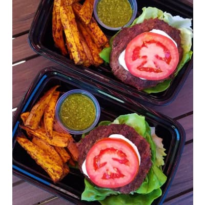 Conveniently Nourished Meal Delivery