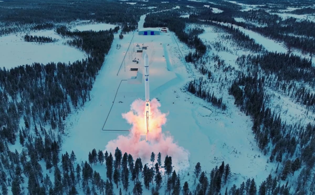 FMV tecknar avtal med SSC Space om satellituppsändningsförmåga från Esrange