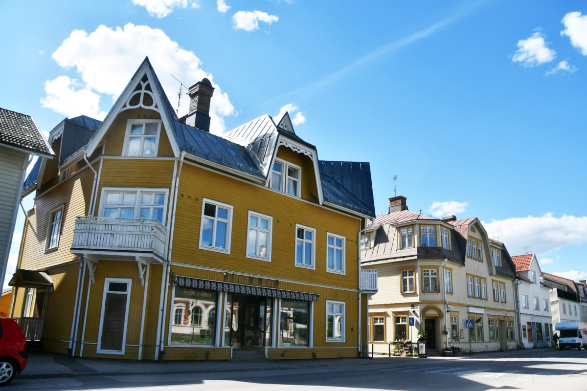 Klart väder, viktiga samtal och sökningar i fokus