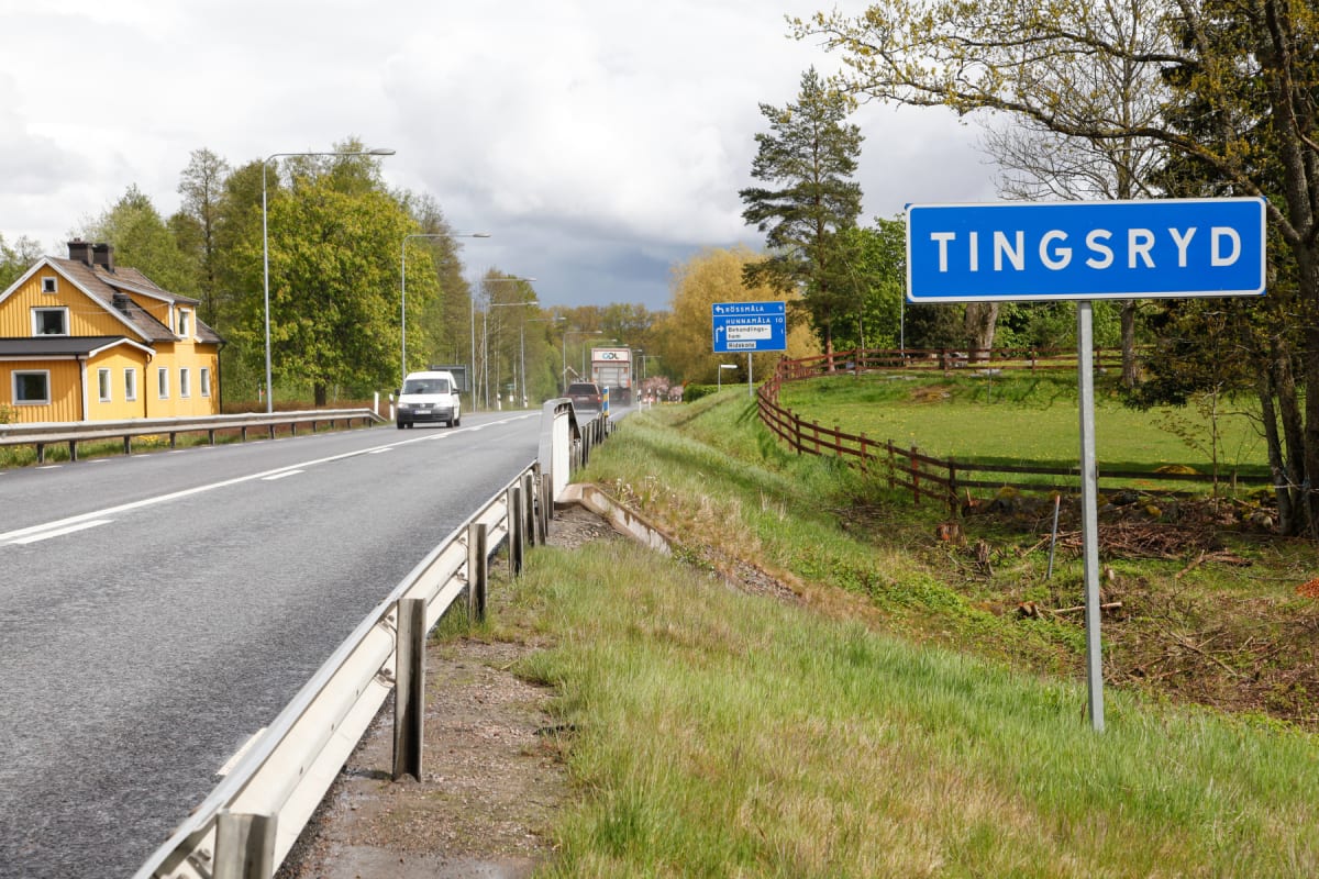 Singelolycka på riksväg 27 norr om Väckelsång i Tingsryd – inga skador uppges