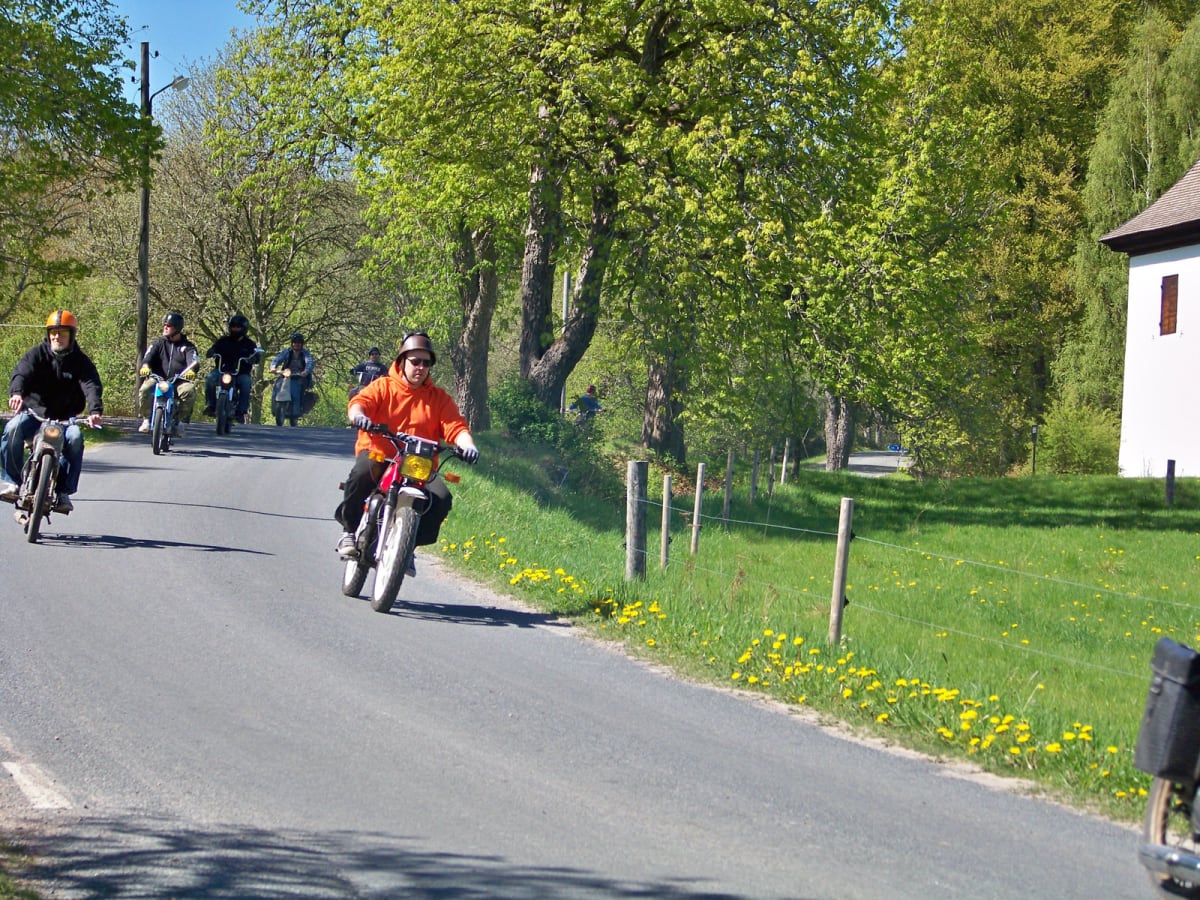 Mopedrally i Enhörna