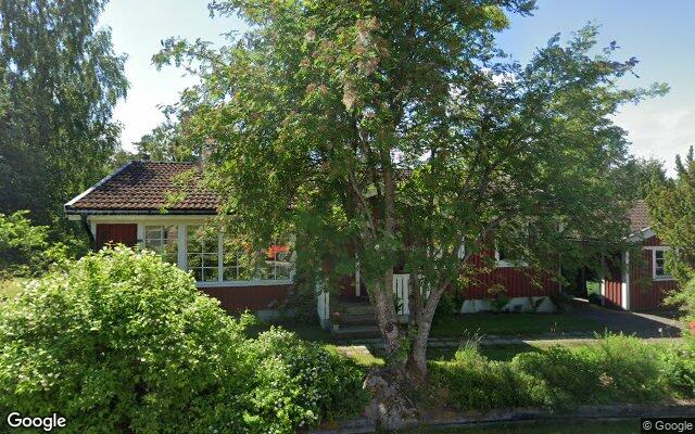 Villa på Käckabacken 12 såld för 1 700 000kr