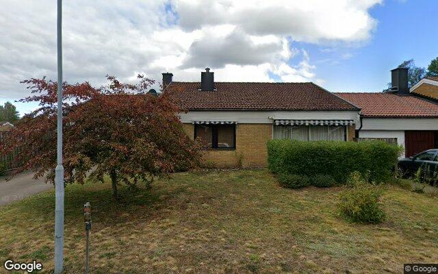 Villa på Skaldens väg 15 i Nybro såld för 820 000kr