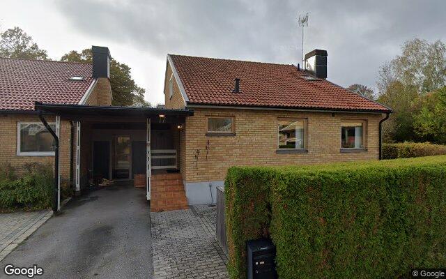 Kedjehus på Plogvägen 17 i Ronneby sålt för 1 550 000kr