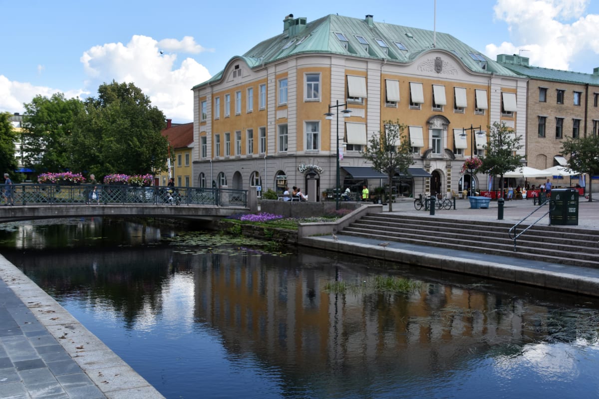 Mulet valväder och konst på cykel