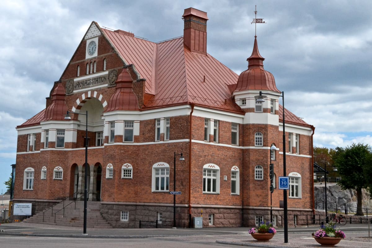 Loppis, jubileum och folkparksnostalgi – dagens lokala sammanfattning