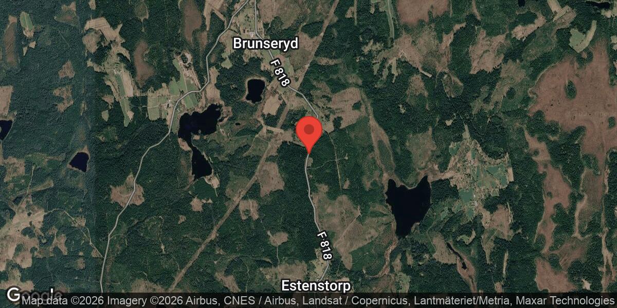 Singelolycka med mindre fordon på väg 818 mellan Vakås och Brunseryd
