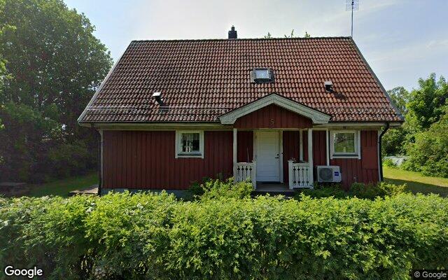 Villa på Holmgatan 5 i Sandviken såld för 1 600 000kr