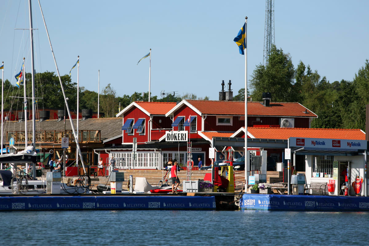 Helikopterflyg över Nynäshamn under Skärgårdsmarknaden