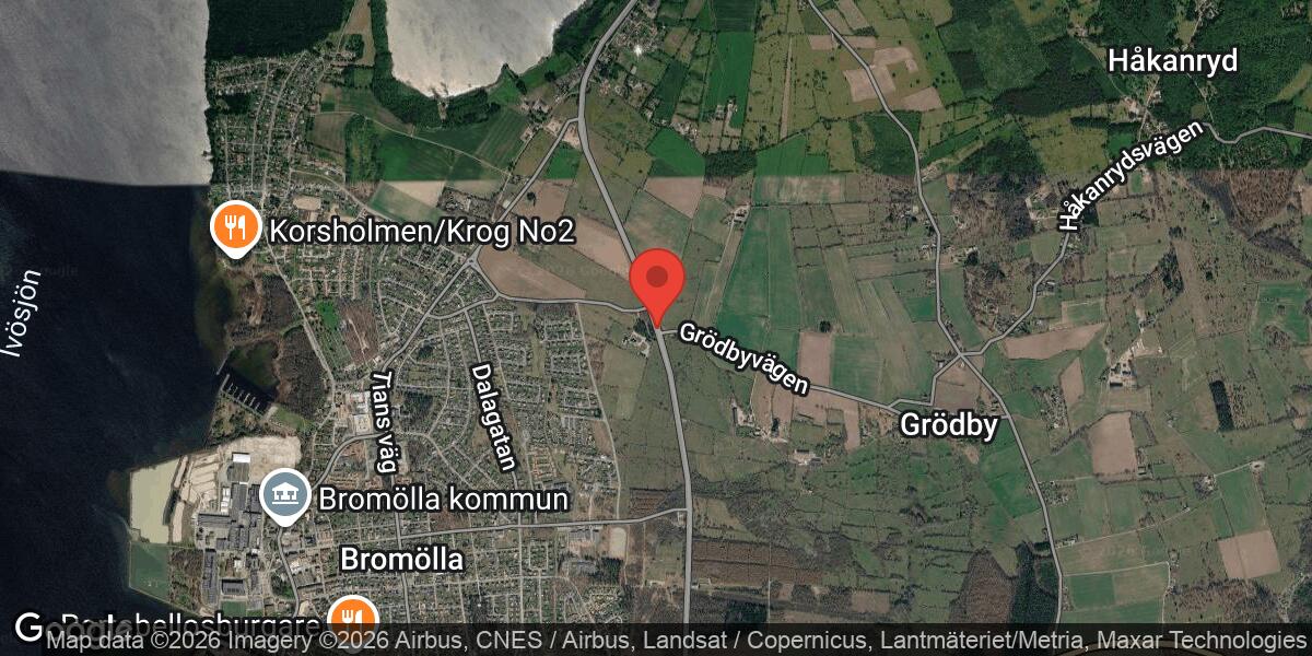 Trafikolycka med flera fordon på väg 116 vid Grödby
