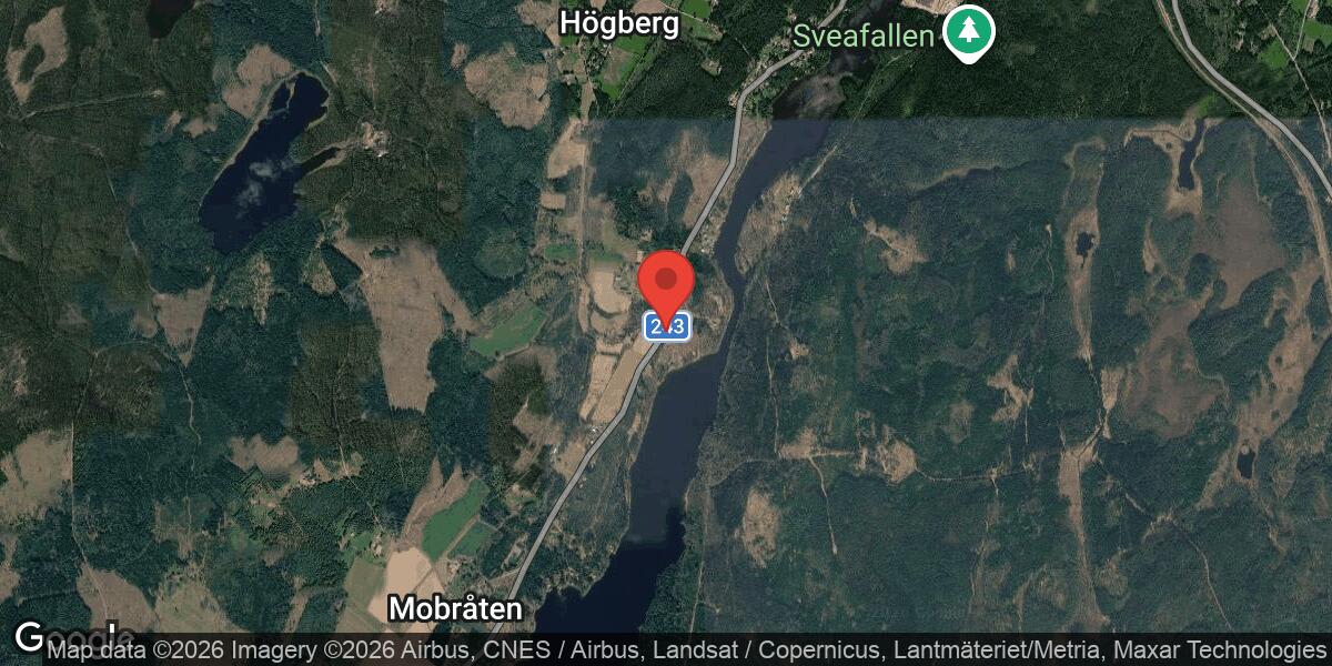 Lastbilsolycka stoppar trafiken på väg 243 mellan Håkanbol och Degerfors