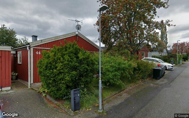Villa på Grönkullastigen 44 såld för 2 700 000kr