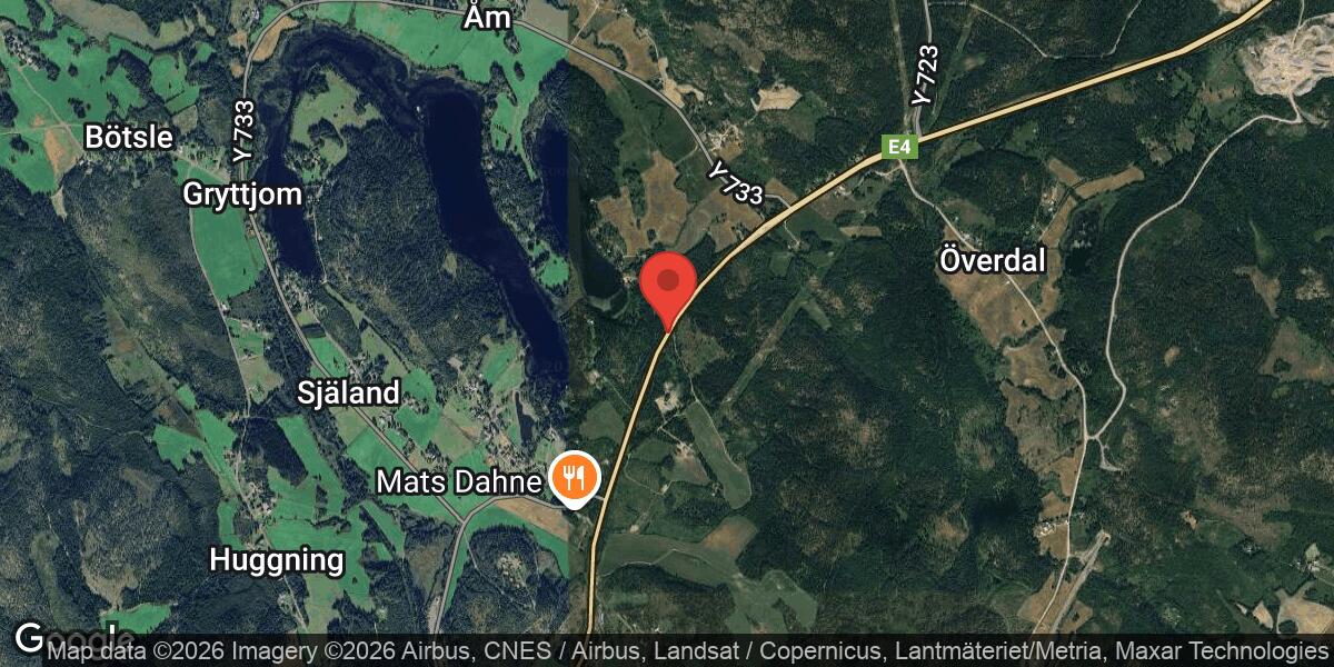 Trafikolycka mellan personbil och lastbil vid Östersjäland – Södergående fil avstängd