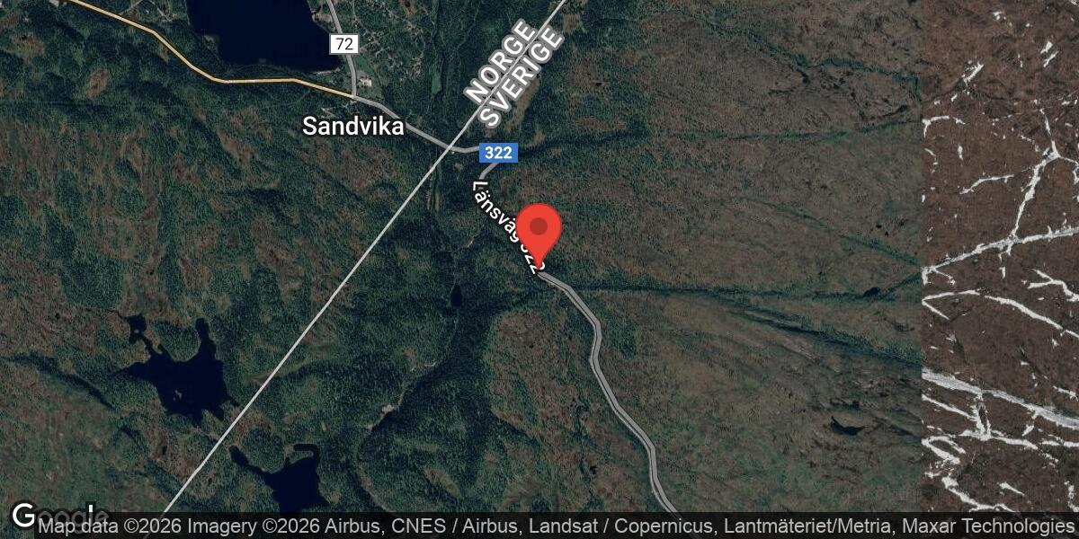 Bärgning av lastbil och släp avslutad på väg 322 vid riksgränsen mot Norge