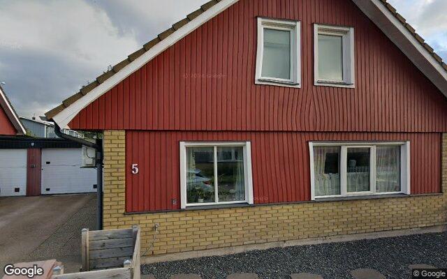 Villa på Nils Stures väg 5 i Falkenberg såld för 3 250 000kr