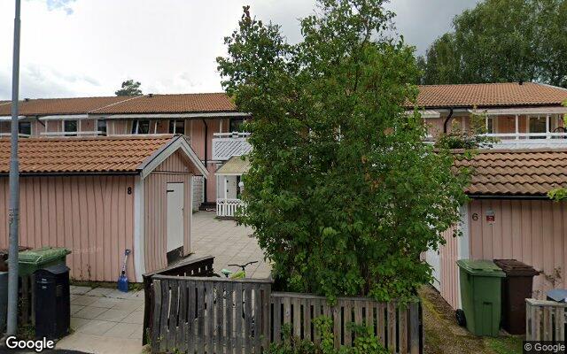 Radhus på Jaktvägen 8 i Botkyrka sålt för 4 100 000kr