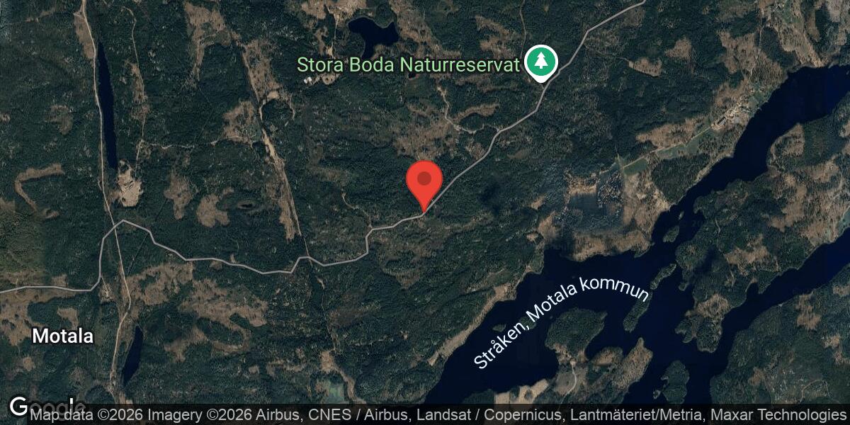 Nedfallet träd blockerade väg 1100 mellan Skogsklippan och Smedstorp