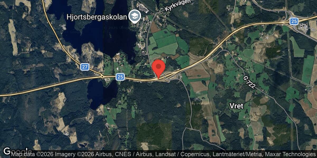 Brand i fordon vid Trafikplats Hjortsberga påverkar trafiken på väg 25