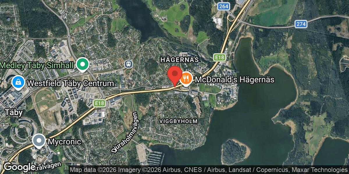 Föremål på vägen efter påkört vilt på E18 vid Trafikplats Hägernäs