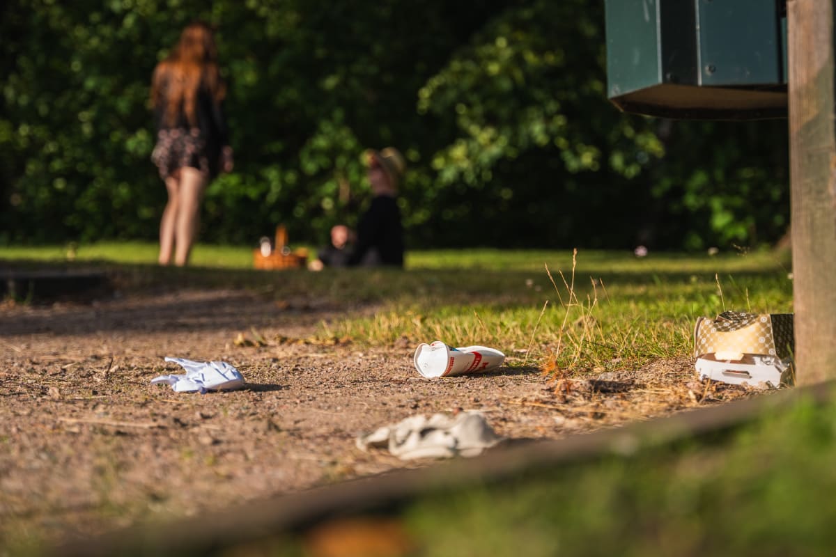 Ny skräprapport: Över 1 000 skräp på en kilometer – men flera plastprodukter minskar i stadsmiljö