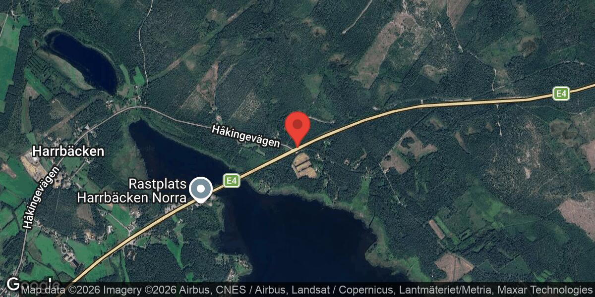 Bärgning av lastbil på E4 vid Harrbäcken påverkar trafiken mot Sundsvall
