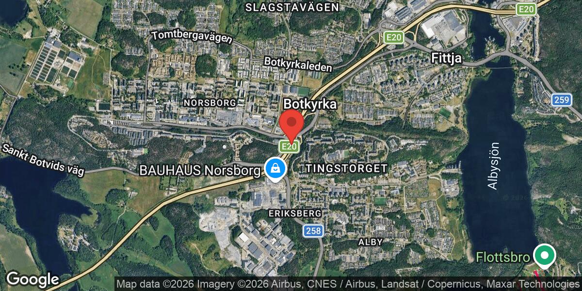 Fordonshaveri på E4 vid Trafikplats Hallunda i riktning mot Stockholm